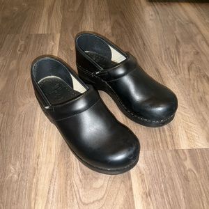 Dansko Profesional Black Box
